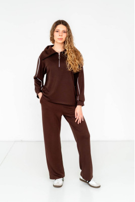 Костюм жіночий